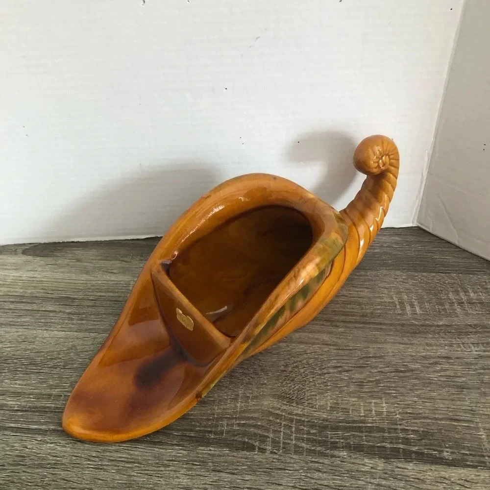 Vtg Royal Haeger Cornucopia